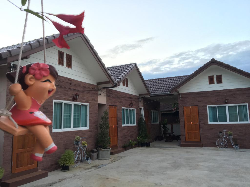 Latisha House Hotel Chiang Rai Exterior photo